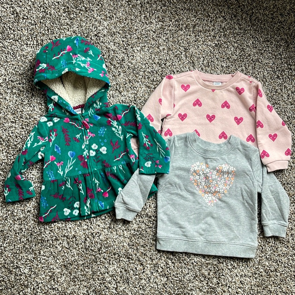 12M✨Fleece Jacket + Sweatshirt Bundle